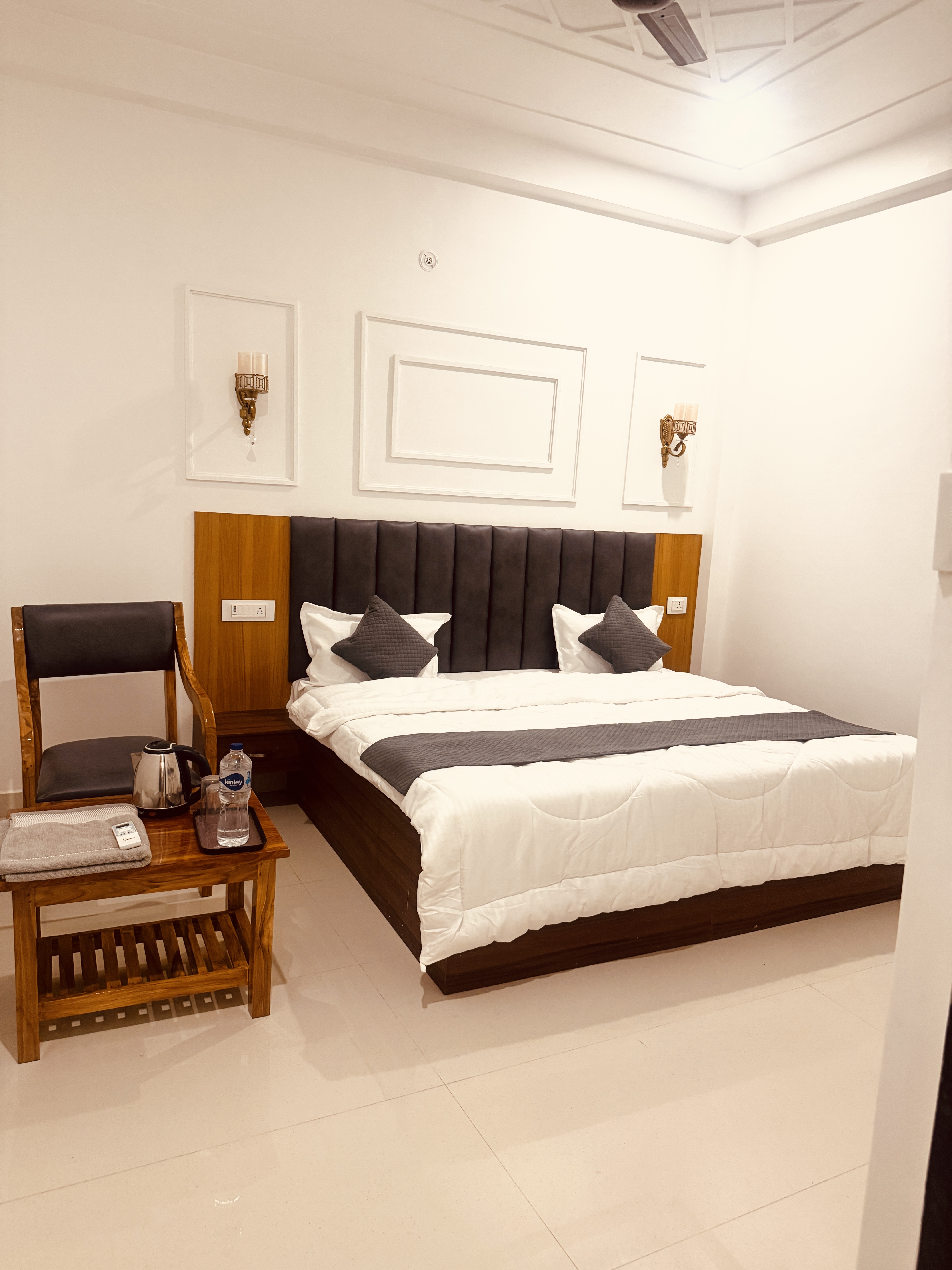 Double Deluxe Room 